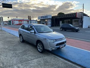 MITSUBISHI OUTLANDER 3.0 GT 4X4 V6 24V GASOLINA 4P AUTOMÁTICO 2015