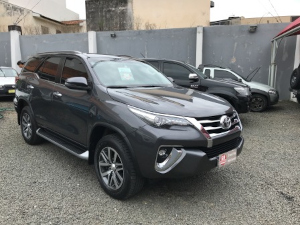 TOYOTA HILUX SW4 2.8 PLATINUM 4X4 16V TURBO INTERCOOLER DIESEL 4P AUTOMÁTICO 2026 OKM